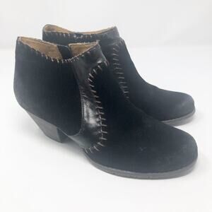 BC Women's Suede Black Ankle Boots Size 7.5